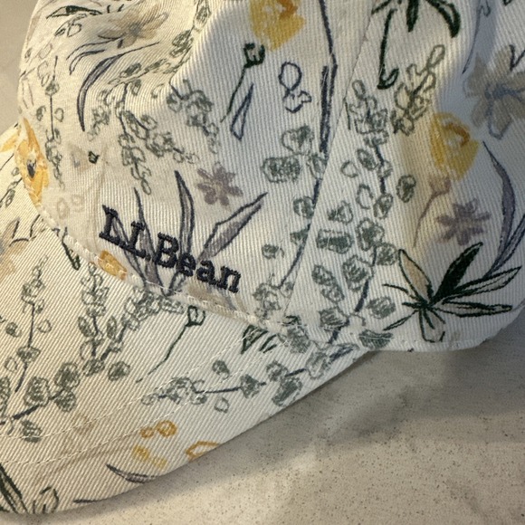 LL Bean Hat Snapback Baseball Cap Adult White Green Tribal Hiking Outdoor Unisex - Picture 2 of 9